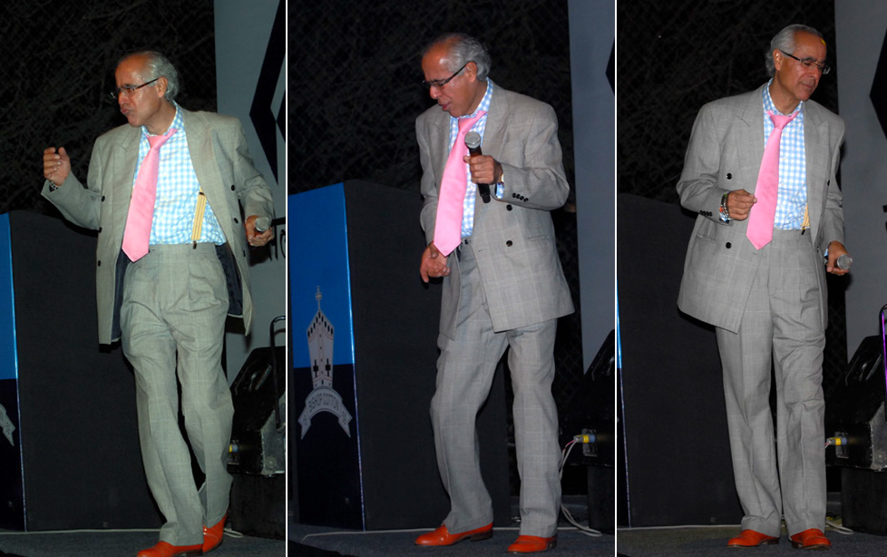 Vivek Bhasin [MC] rocking to "Groove Adda" at BCS